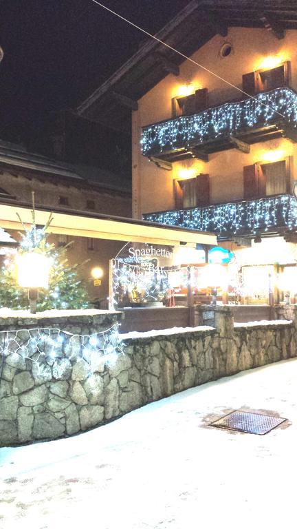 Hotel La Baita Livigno Bagian luar foto