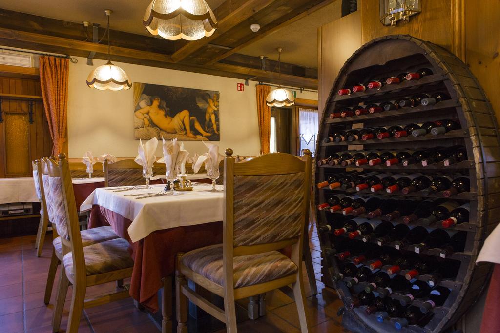 Hotel La Baita Livigno Bagian luar foto